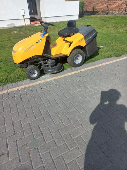 Sprzedam  kosiarkę ciągniczek