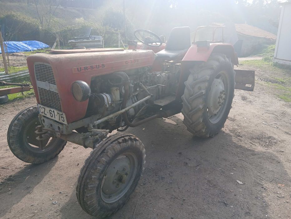 Trator urso com frese