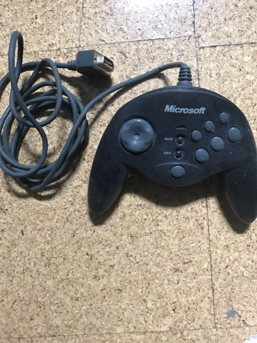 PC gaming controller!64585335240066120