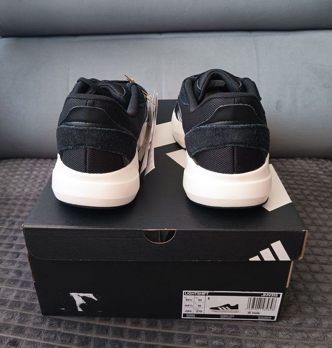 Buty adidas 44 2/3 nowe