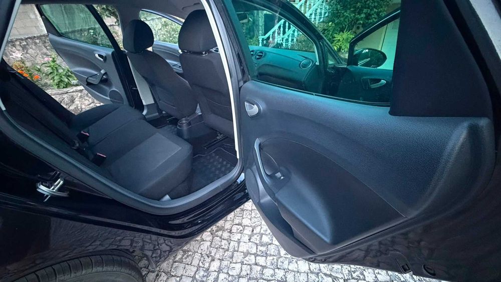 SEAT Ibiza 6J 1.6 TDI 90 CV de 2010