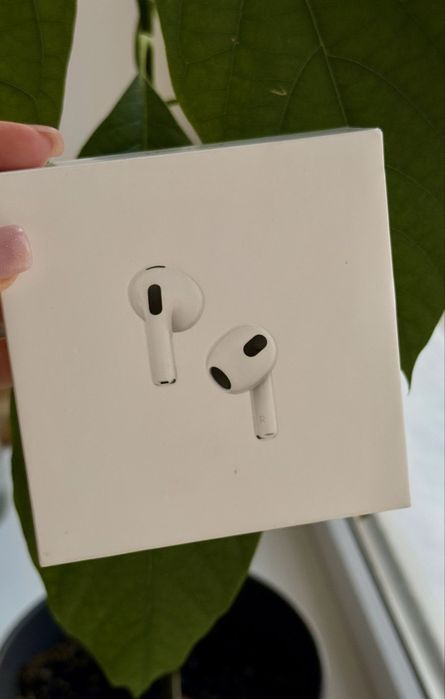 Навушники Apple Air Pods 3 оригінал, стан нових.
