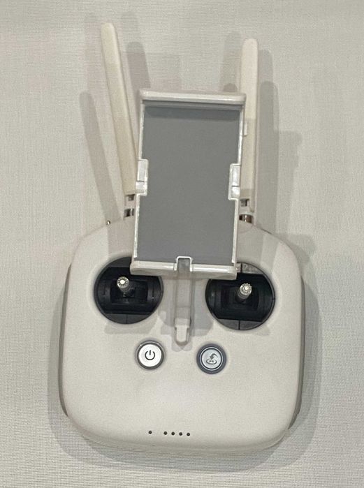 Vendo   Drone Phantom 3 Professional, ótimo estado como novo