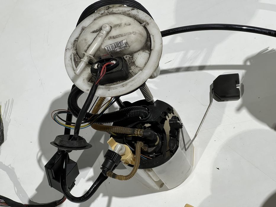 Топливный насос пассат б6 бензонасос насос в бак passat b6 2.0 1.9 tdi