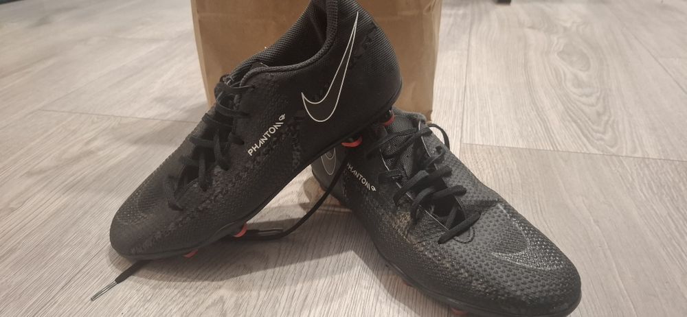 Buty Nike / korki Phantom GT2 Club