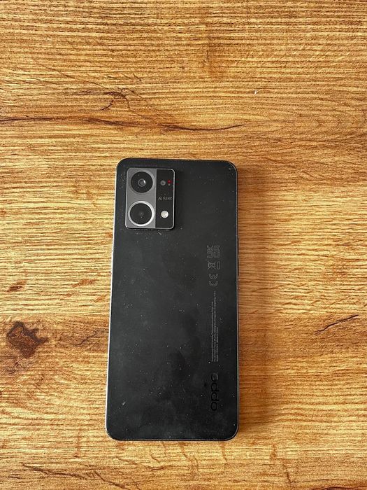 Продам телефон OPPO Reno7