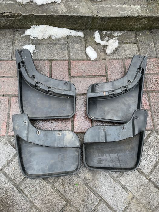 Бризковики Audi Q7