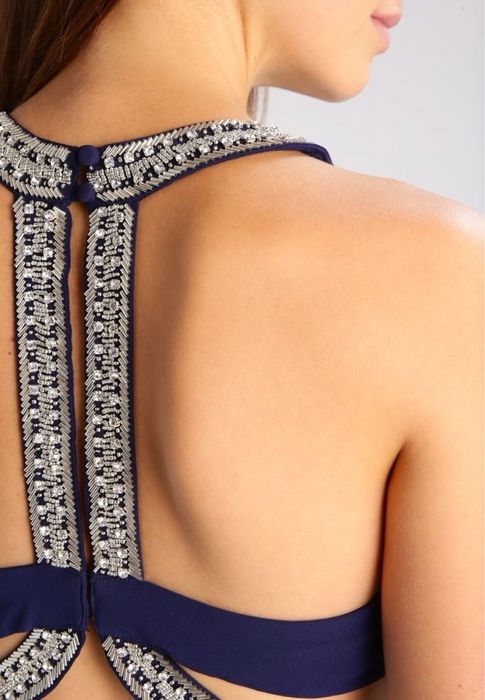 Елегантна сукня TFNC London М синя із стразами довга