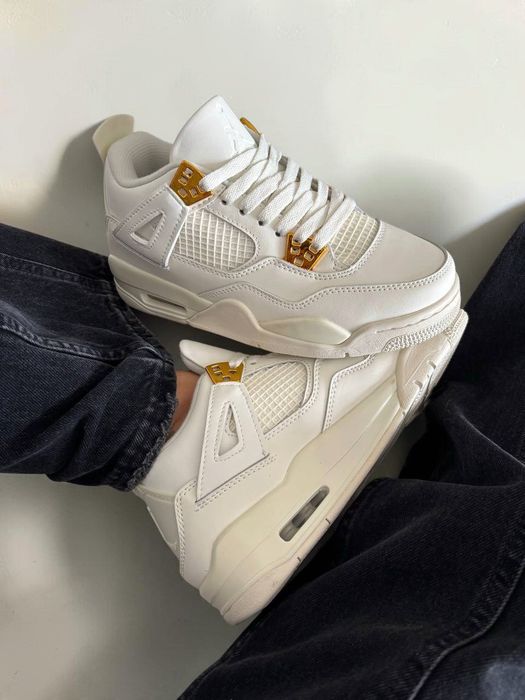 Кросівки Nike Air Jordan 4 Retro