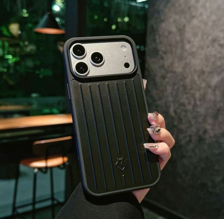 Чохол Rimowa алюмінієвий на 17 pro 17 pro max метал