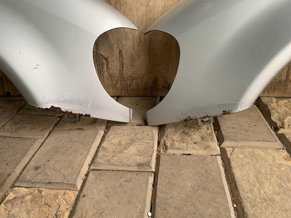 Крило переднє ML 163 емелка 2.7 крило праве ліве мл 270 Rest