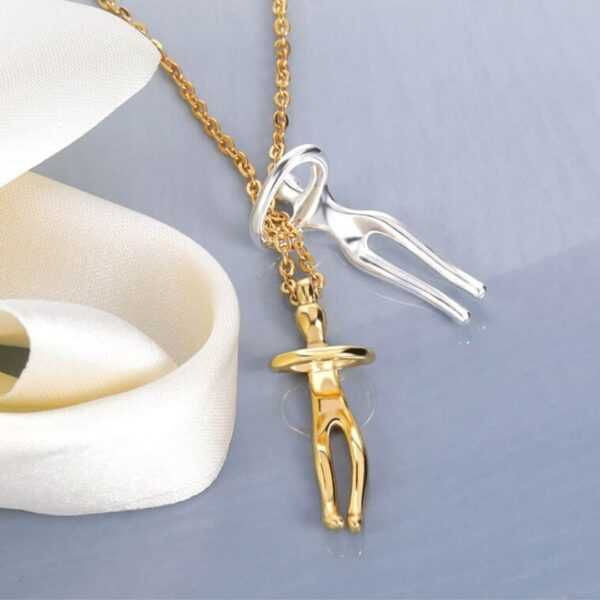 Naszyjnik "Miłość w Objęciach" - Idealny Dla Zakochanych