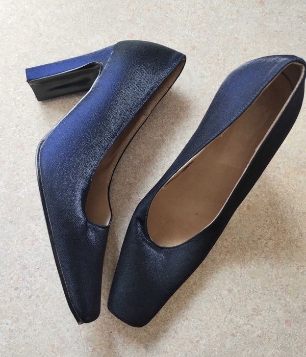 Buty szpilki czółenka granatowe rozm 37