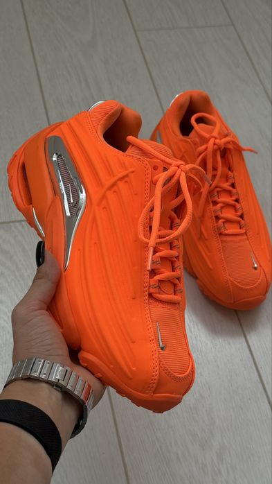 Продам оригінальні кросівки Nike х NOCTA Hot Step 2 Total Orange