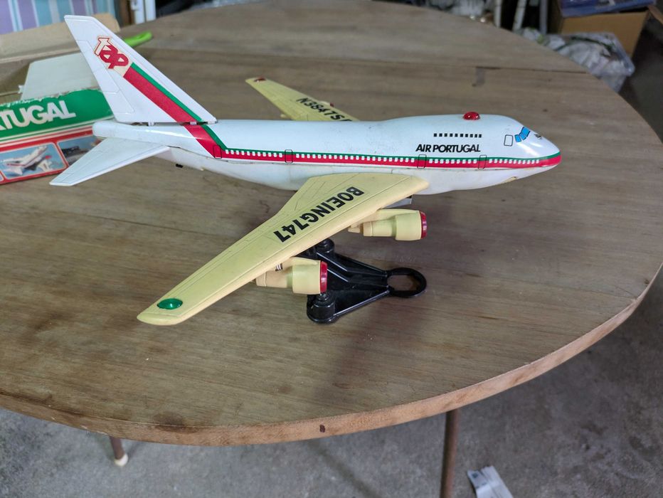 Avião da TAP a pilhas