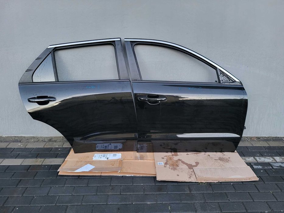 Двери передние задние правые левые Kia Niro Electric рест до рест