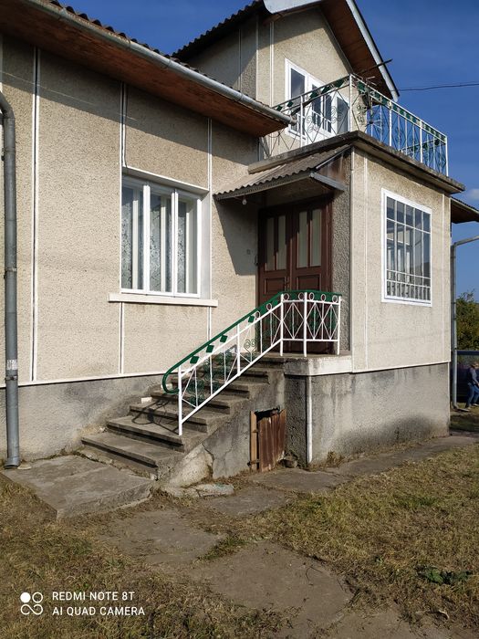 Продам  приватний будинок