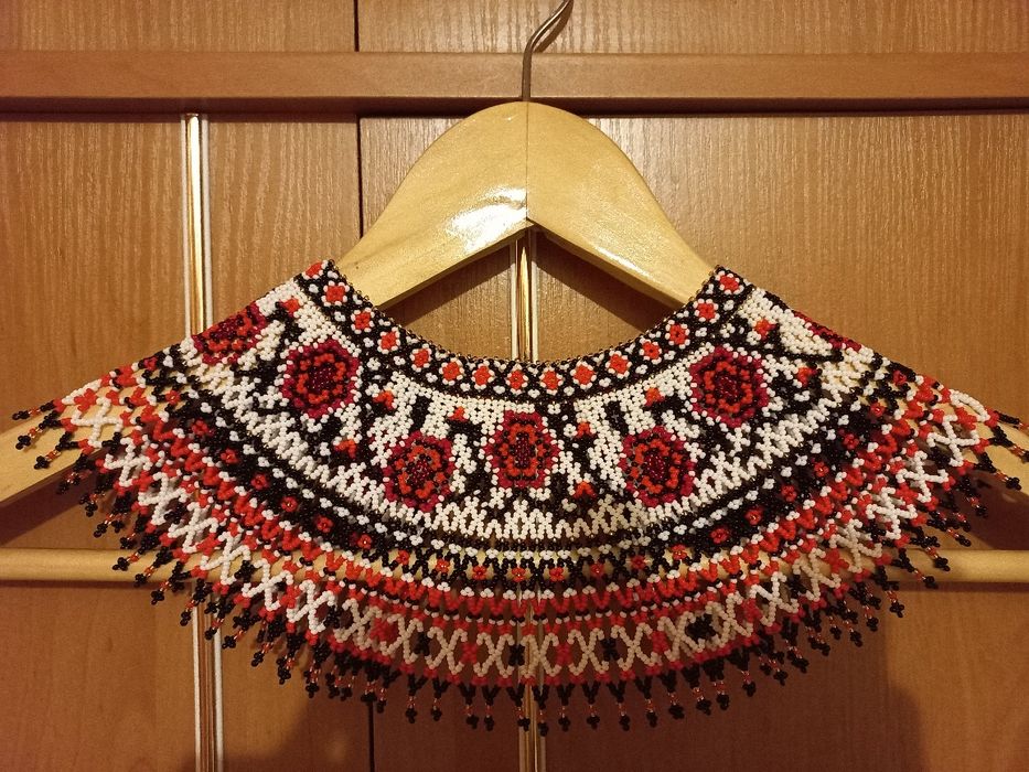 Традиційна українська силянка з чеського бісеру до вишиванки, намисто