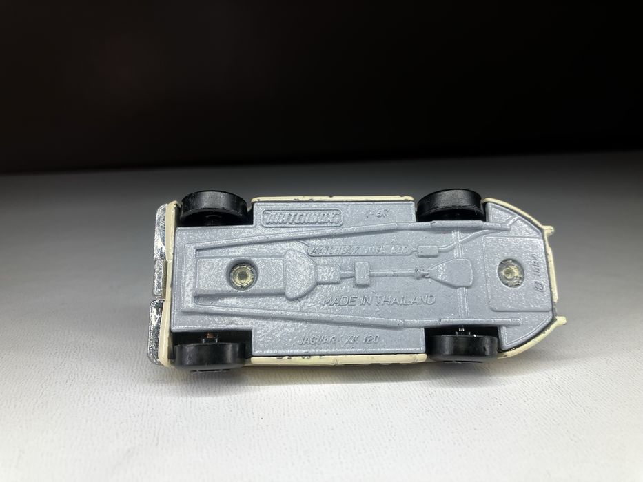 Retro Classic Car- 1984- Jaguar XK 120 - Matchbox Lesney