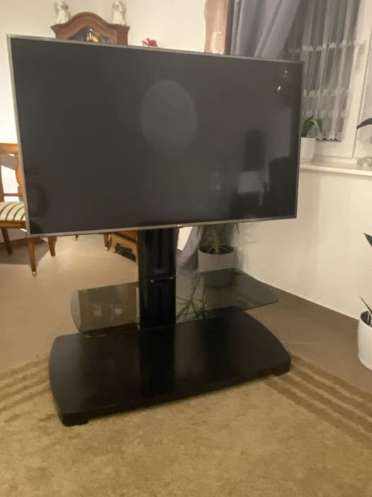 Stojak pod telewizor