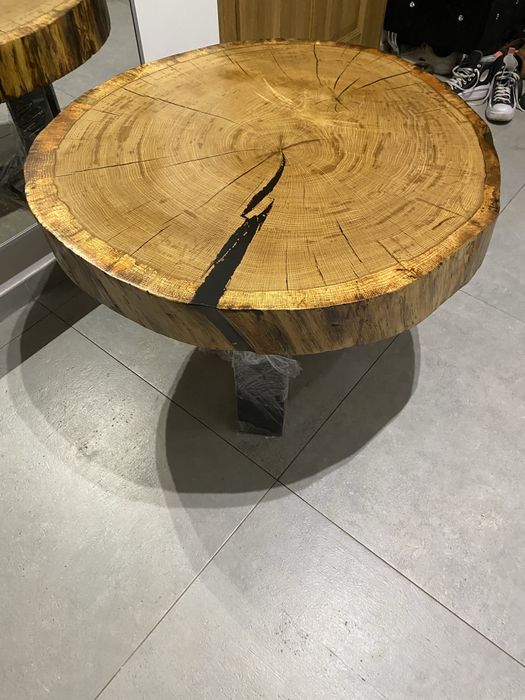 Stolik z plastra  dębu z żywią -80/78cm-12cn