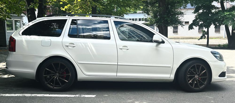Продам skoda octavia a5 4x4
