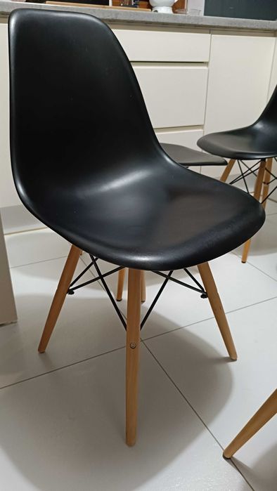 Krzesła skandynawskie 6 szt. czarne drewniane nogi w kolorze dębu