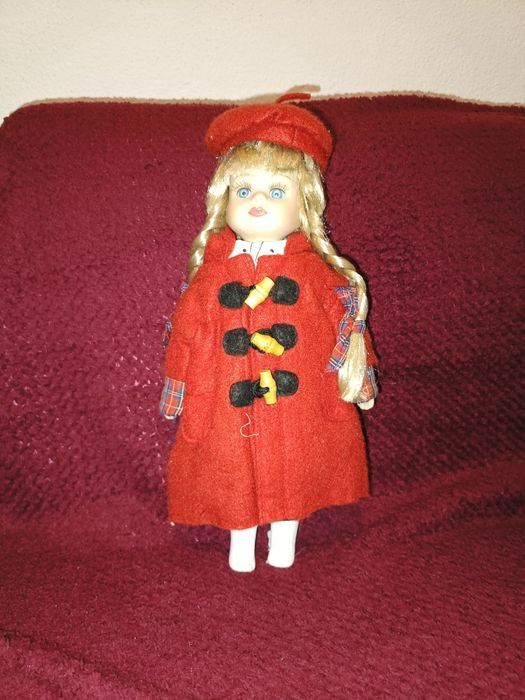 Boneca de porcelana Vintage