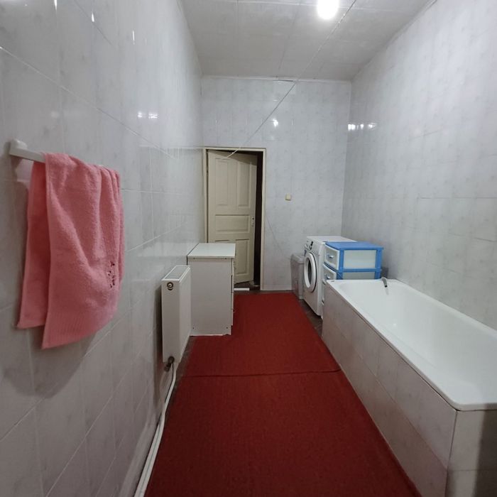 Продам будинок поруч з центром