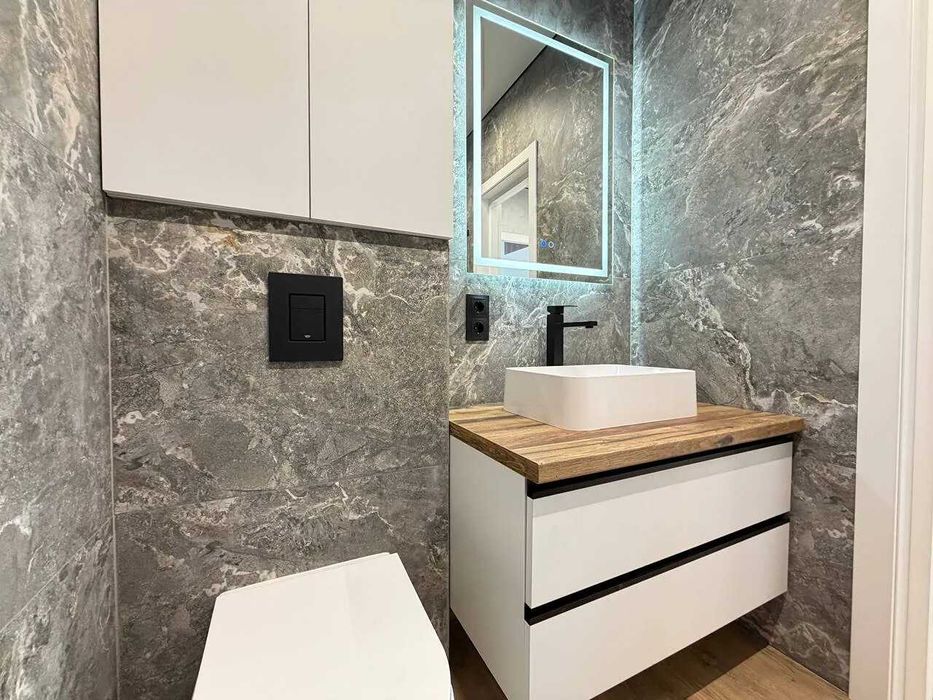 Однокімнатна з балконом в ЖК Долішній