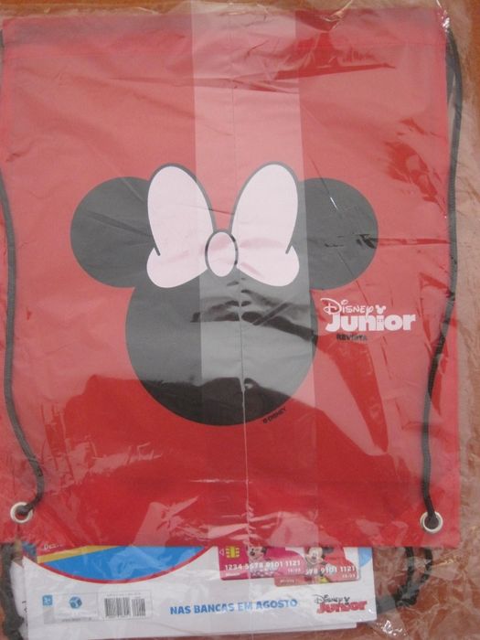 revistas da Disney + mochila grátis
