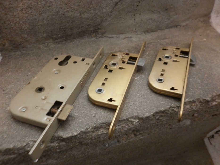 fechaduras e manípulos para portas