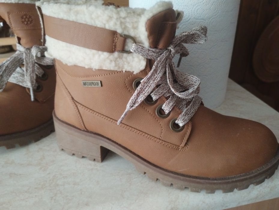 Buty ocieplane rozmiar 40
