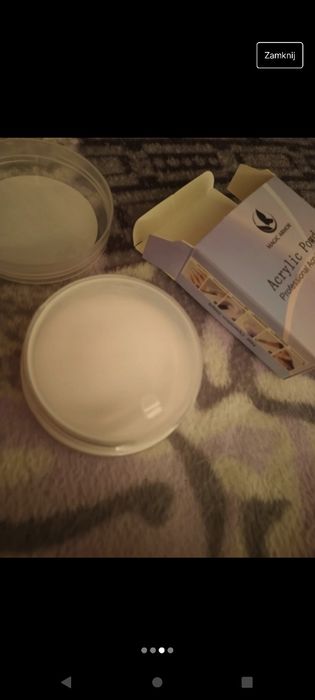 Puder akrylowy do paznokci