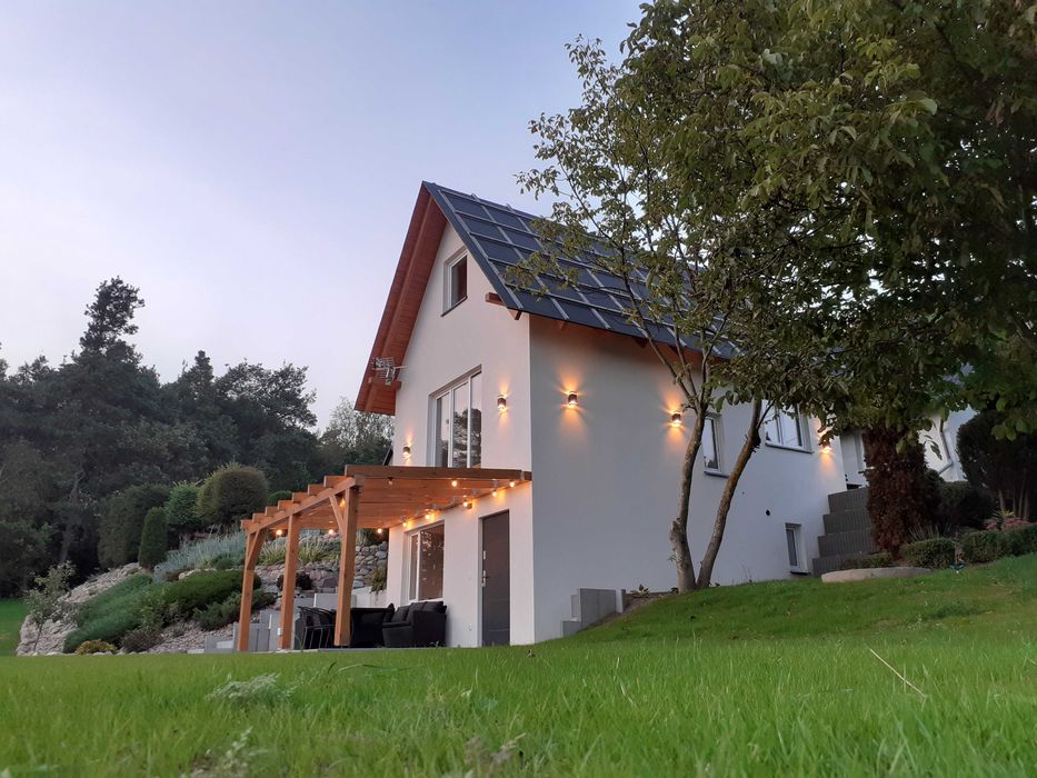 Domek na Kaszubach, nad jeziorem, linia brzegowa, balia, majówka