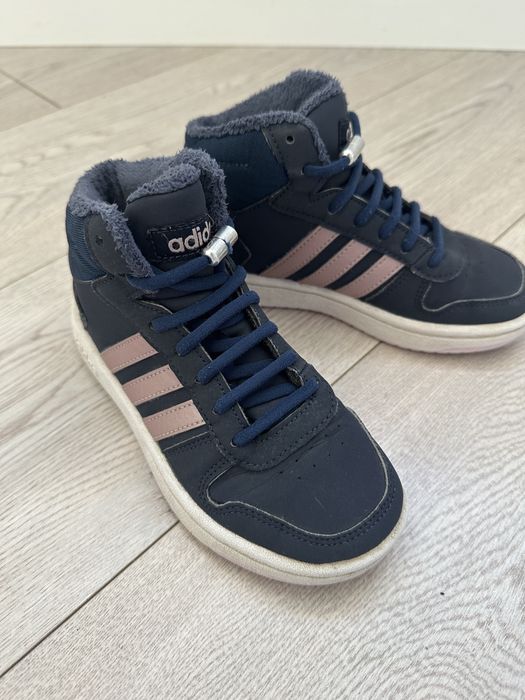 Продам хайтопи Адідас