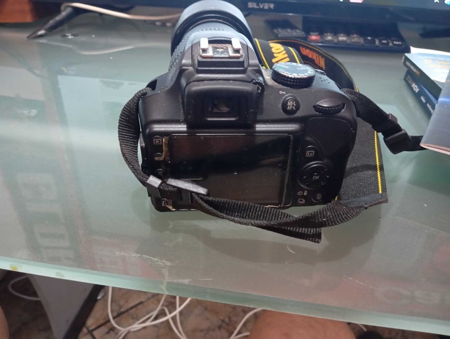 Camerâ Fotográfica Digital NIKON D3400 com Lente NIKON DX18-105mm