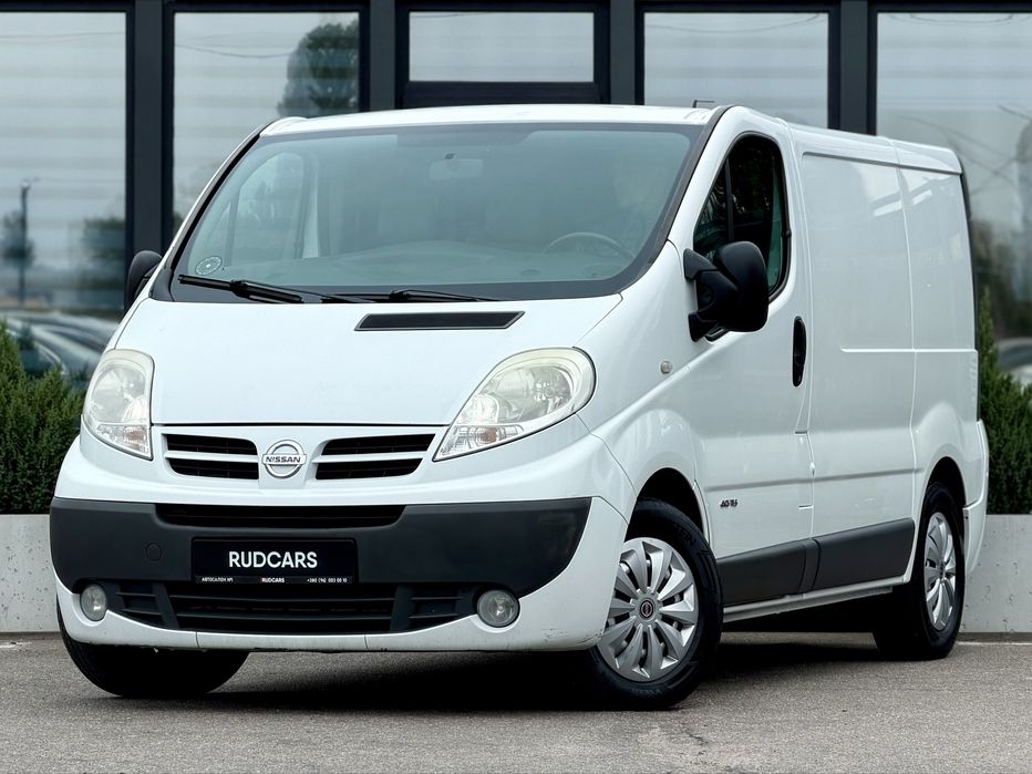 Nissan Primastar 2013 Вантажопасажирський фургон Мікроавтобус