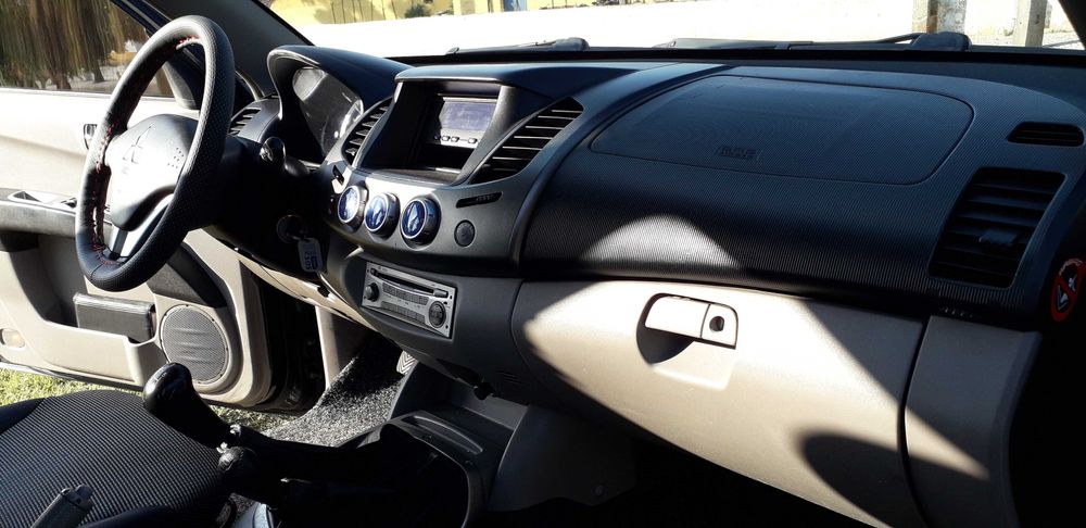 tablié em perfeito estado mitsubischi l 200