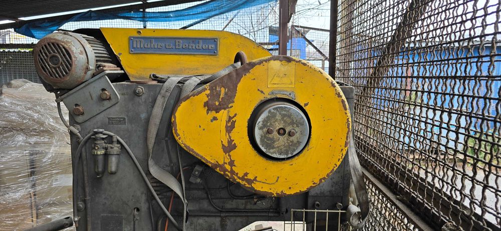 Wykrawarka, Dziurkarka, Prasa Mubea KL16