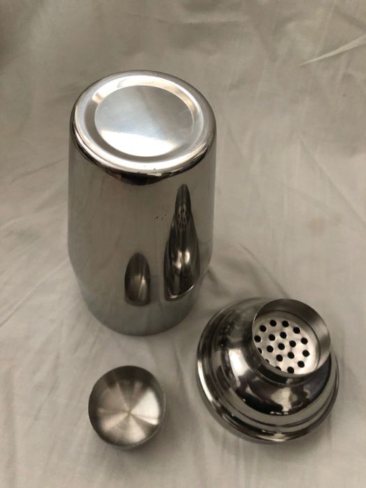 Шейкер профессиональный  0,8 L новый Нерж 18/8 для бармена