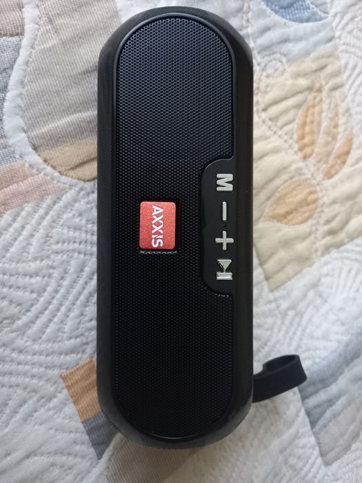 Портативна колонка Bluetooth