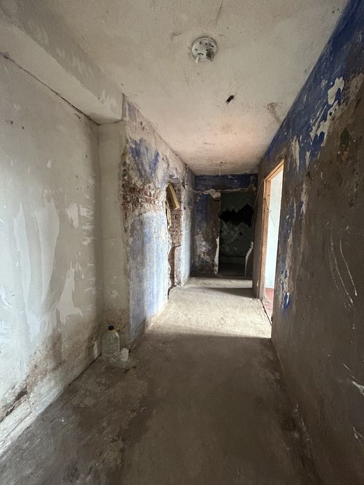 Продам 2-х кімнатну квартиру, мікрор-н Жовтневий (навпроти АТБ)