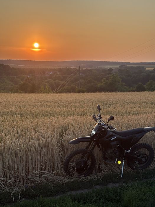 Продам кові адванс 300fr