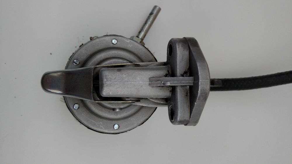 Продам б/у бензонасос на BMW