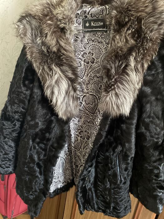 Продам шубу з натурального хутра, дуже тепла