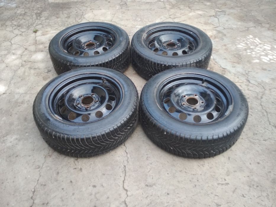 Продам диски от шин 205/55/R16 от BMW 320