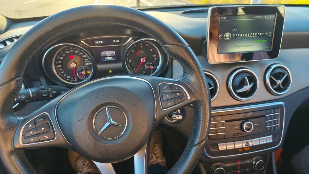 Mercedes-Benz CLA 180d Shooting Brake — photo 5