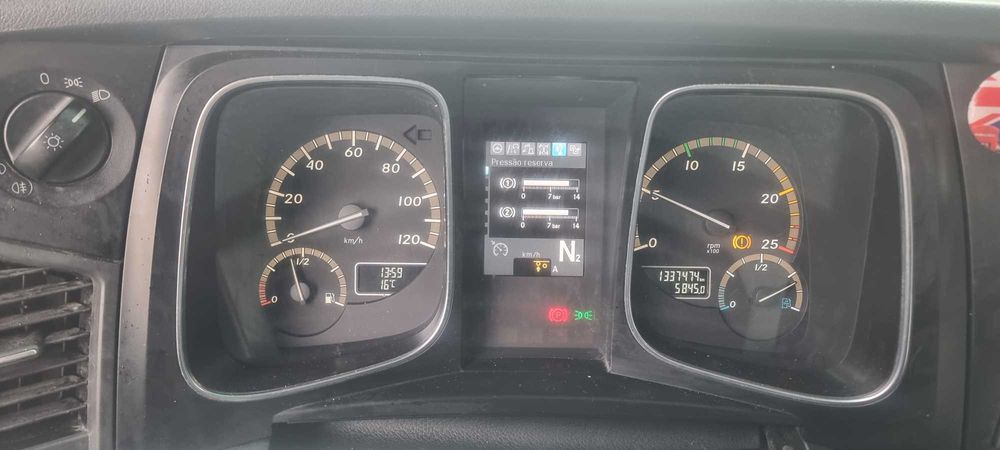 Mercedes Benz  Actros 1845