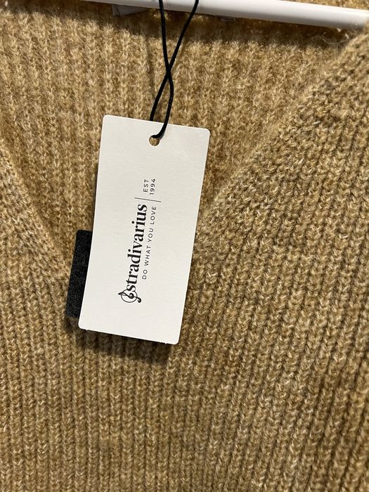 Светр Stradivarius, новий